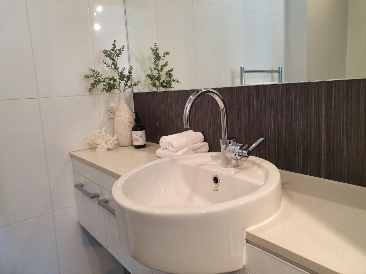 Apartamento Stylish Haven Luxury Interiors In Prime Location Queenstown Exterior foto