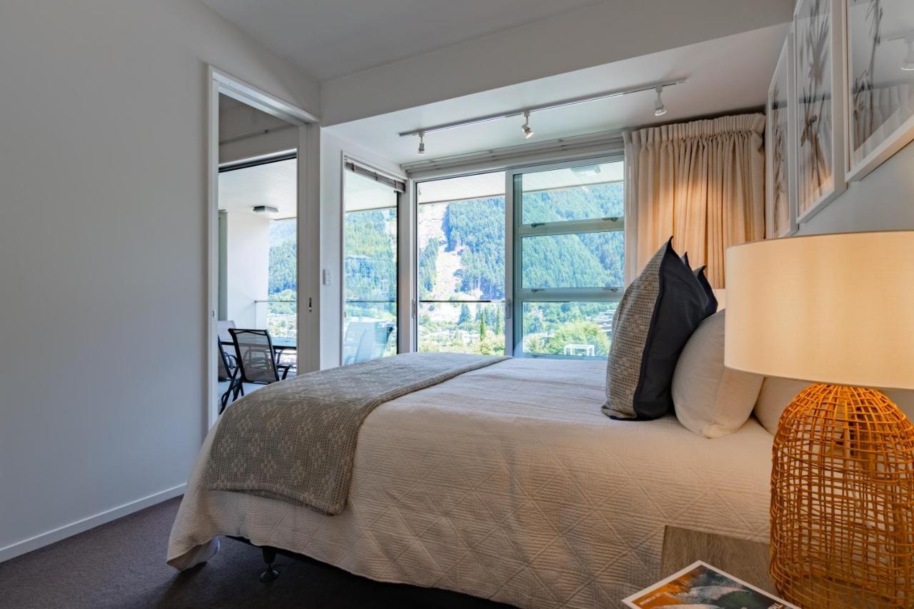 Apartamento Stylish Haven Luxury Interiors In Prime Location Queenstown Exterior foto