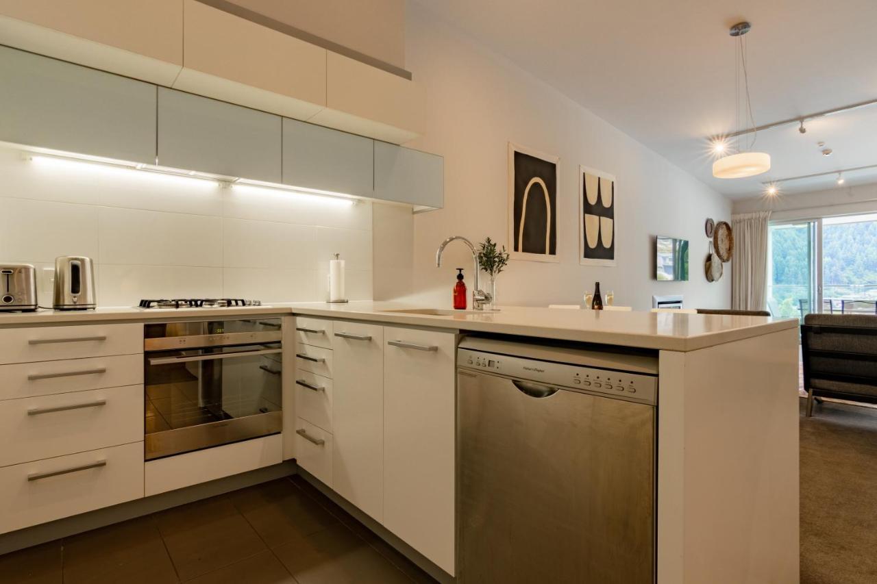 Apartamento Stylish Haven Luxury Interiors In Prime Location Queenstown Exterior foto