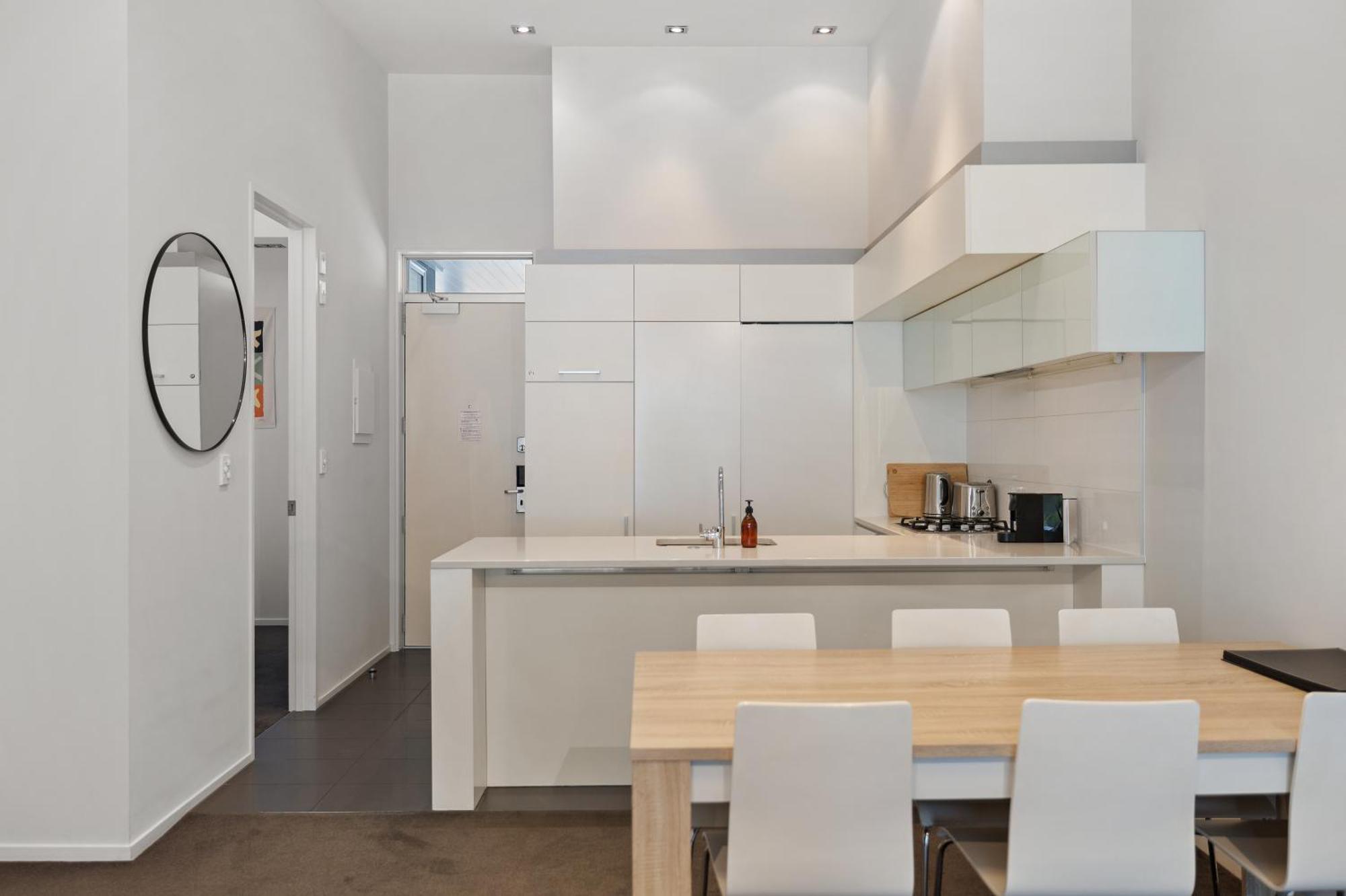 Apartamento Stylish Haven Luxury Interiors In Prime Location Queenstown Exterior foto